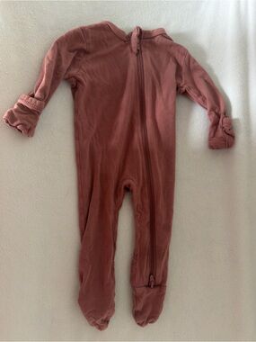 Kyte BABY Mauve Zip-Up Footed One-Piece